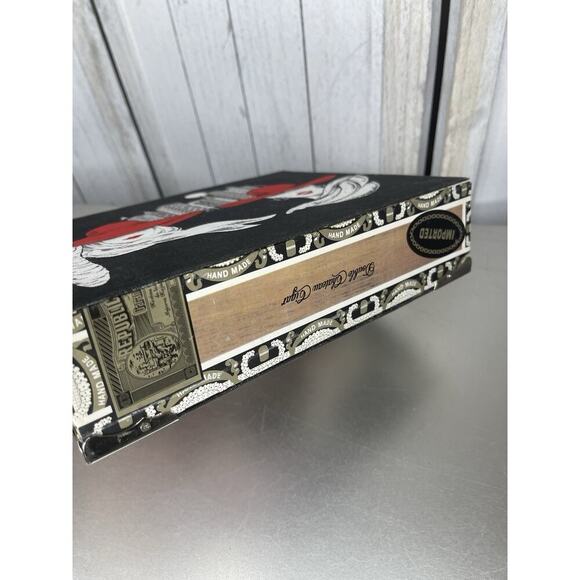 Vintage Black Cigar Box Purse Ladies NIGHT OUT Bamboo Handle Hand Bag Red Hat - Picture 4 of 7